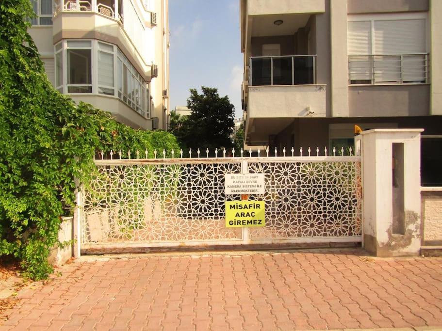 Daire Lara Denize Sifir Havuzlu Sifir Esyali 2 Yatak Odali Muhtesem Ev *